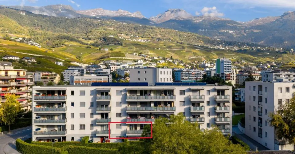 Appartement 3.5 pièces, avec grand balcon
