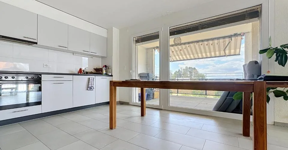 Appartement rafraîchi de 3.5 pièces au 1er étage