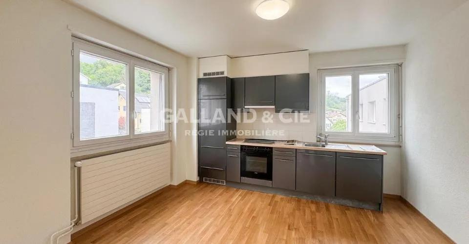 Appartement de 2.5 pièces au 3ème étage avec un balcon