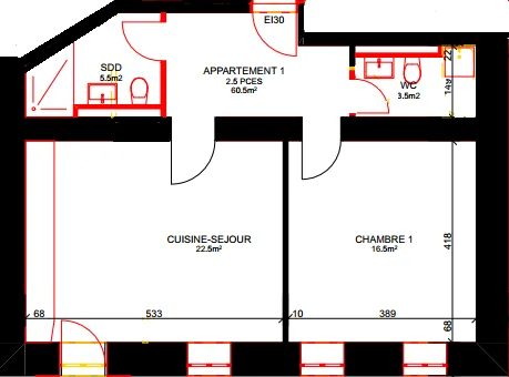 Vivez au coeur du village dans cet appartement de 2 pièces et hall spacieux et moderne, doté d'une grande terrasse dallée de 35 m2.