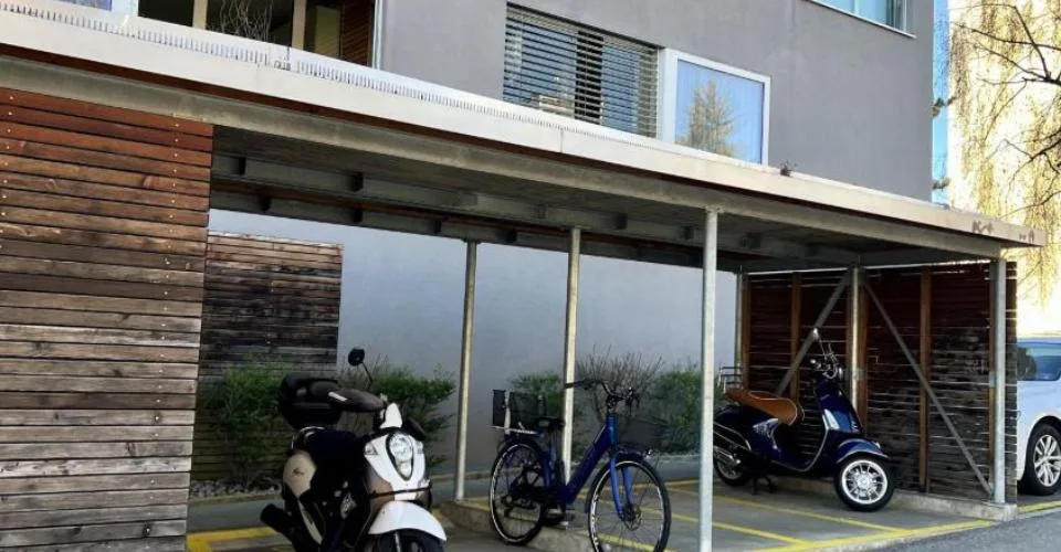 Place de parc pour moto