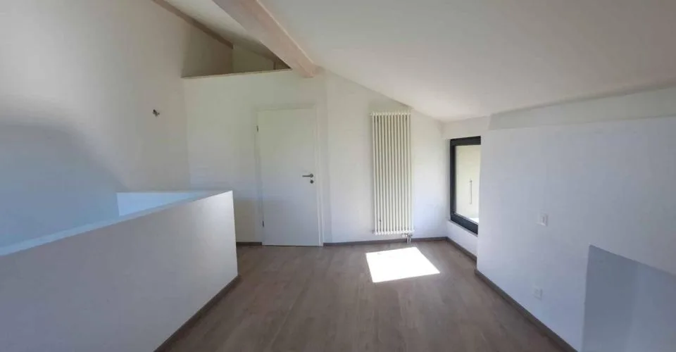 Charmant duplex de 2,0 pièces avec terrasse et jardin