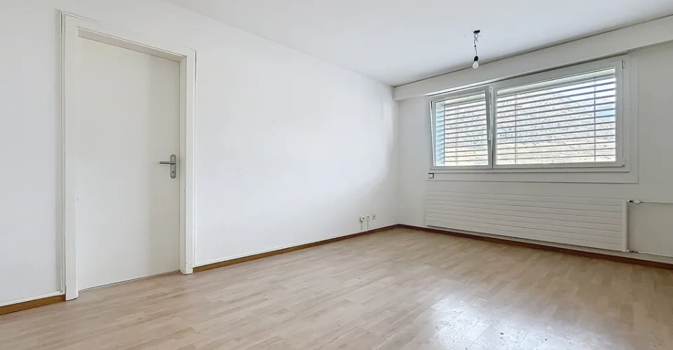 Charmant 2 pièces sans balcon - Planchette 14