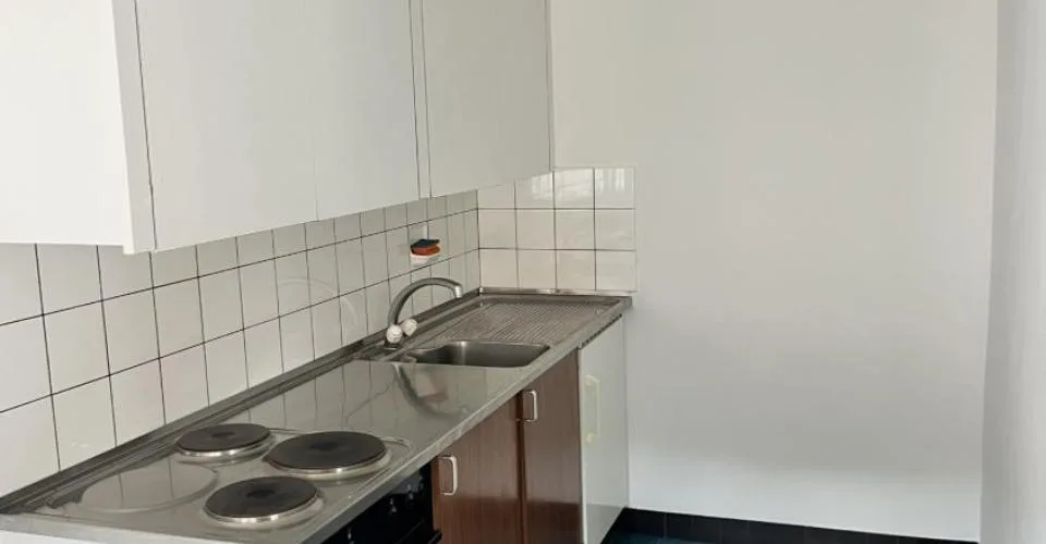 Tavannes - centre appartement de 2,5 pces avec balcon, sans ascenseur