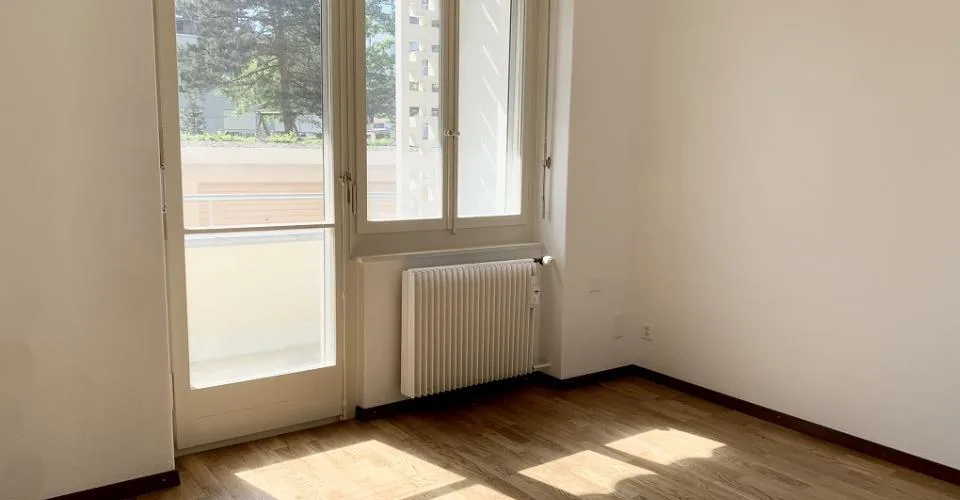 Bureau de 2 piÃ¨ces Ã l'Avenue de la Gare de DelÃ©mont