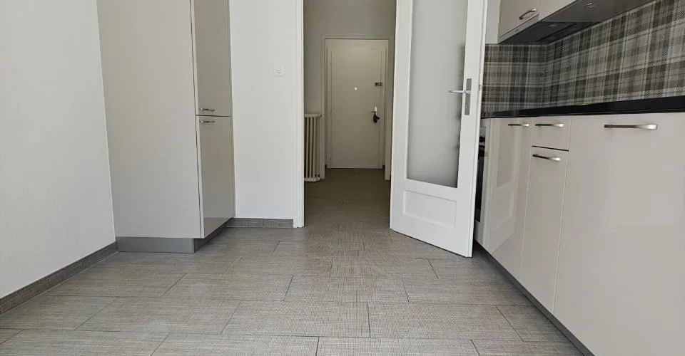 Beau 2.5 pièces avec balcon à Lausanne