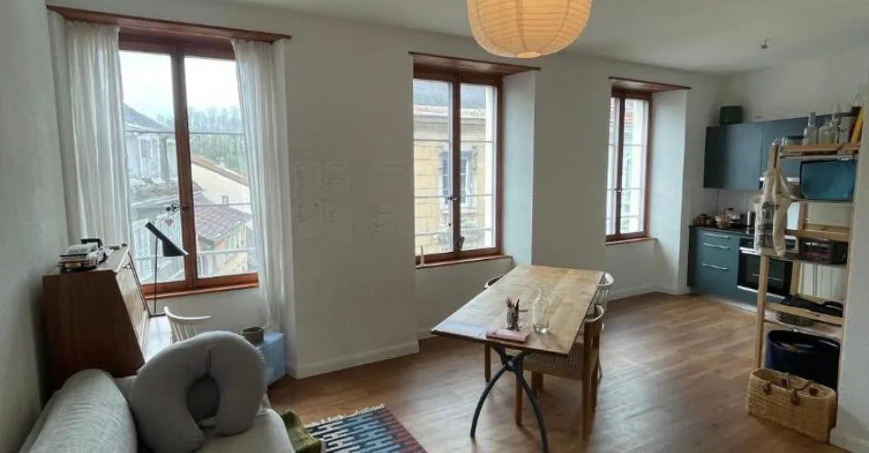 Appartement de caractère de 2.5 pièces dans un immeuble historique rénov