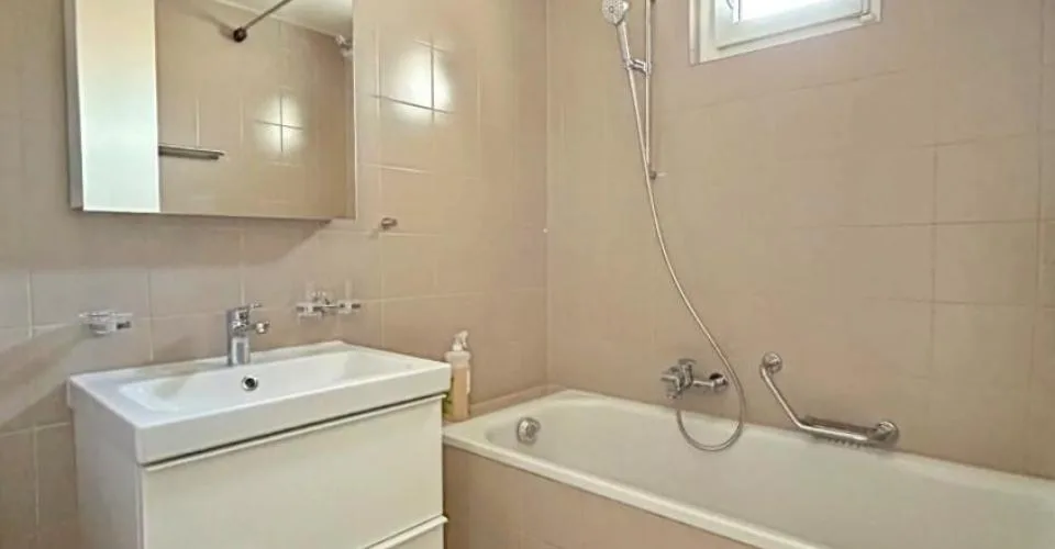 Appartement de 4 pièces idéalement situé à Dully