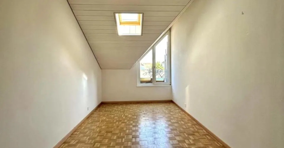 Appartement de 4 pièces idéalement situé à Dully