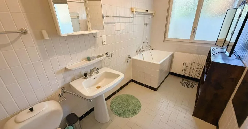 Très spacieux et très lumineux 1.5 pièces - Idéalement situé - Lieu calme