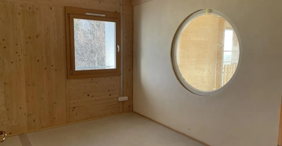 Joli appartement de 4 pcs au 2ème étage