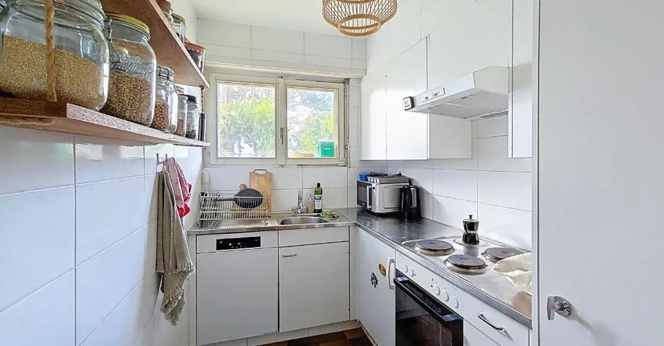 ENTIEREMENT RENOVE - Charmant logement dans petit immeuble