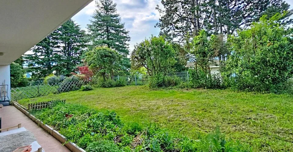 ENTIEREMENT RENOVE - Charmant logement dans petit immeuble