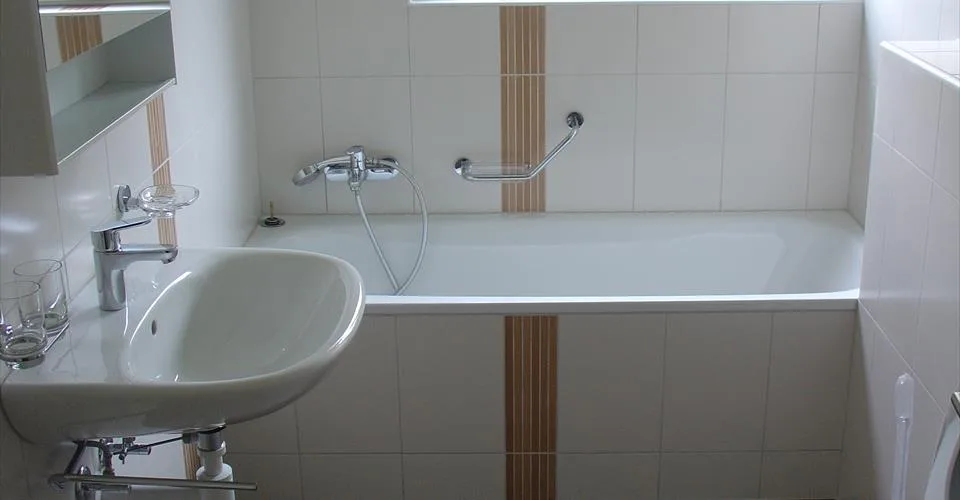 Appartement situé dans un petit immeuble de 4 logements.