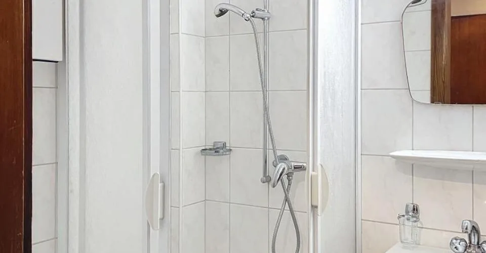 Victoria A 21 Studio - 205 -