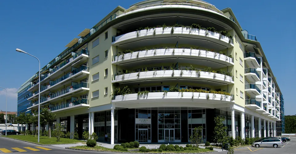 Nyon, parking proche de la Gare