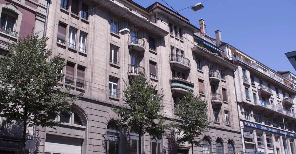 Bel appartement de 2 pièces au 4ème étage