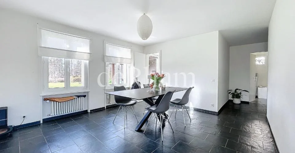 Maison individuelle de 6.5 pièces d'env. 200m2