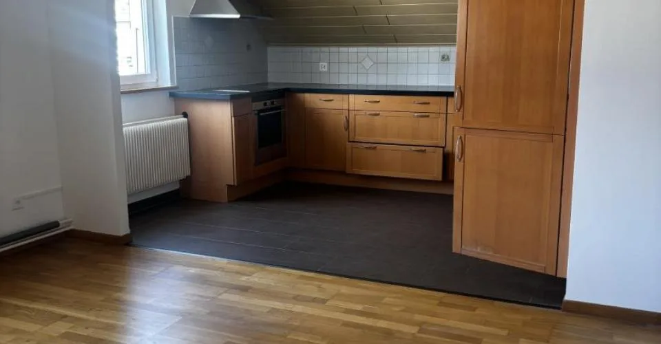 Moutier - proche gare - appartement de 3,5 pièces sous le toit – photo 2 sur 10