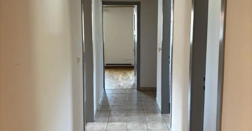 Moutier - proche gare - appartement de 3,5 pièces sous le toit – photo 10 sur 10