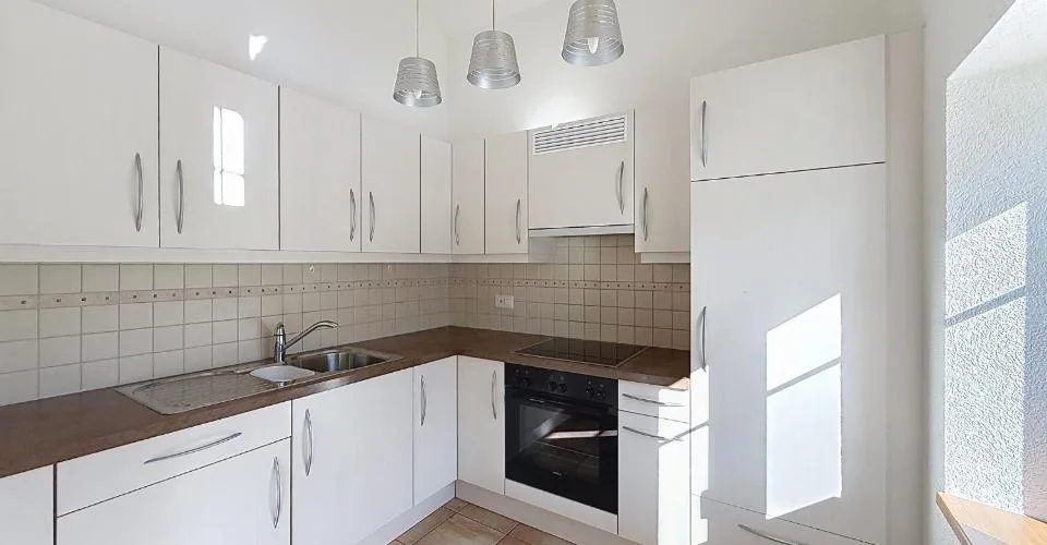 Bel appartement de 3 pièces en duplex disponible de suite ou à convenir