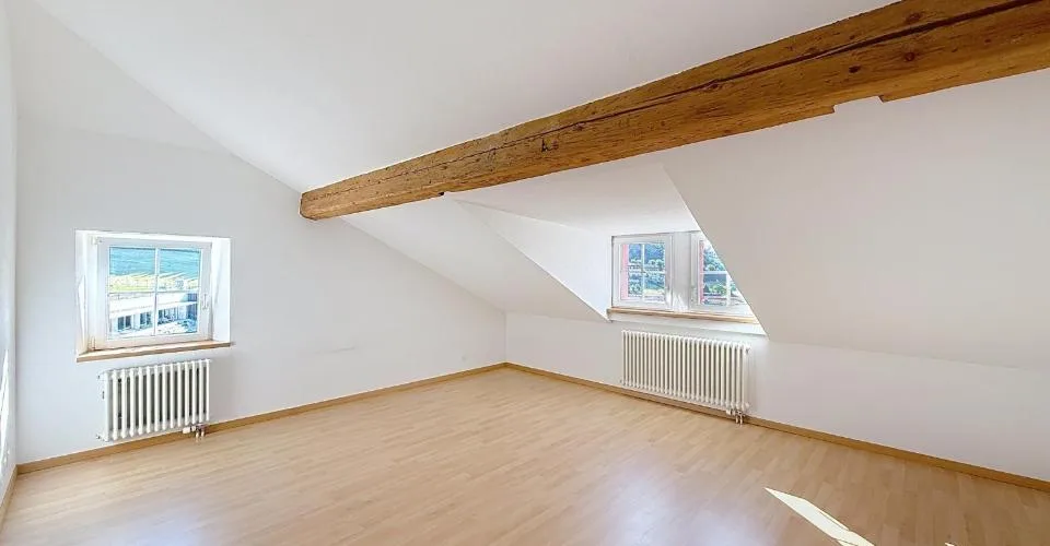 Bel appartement de 3 pièces en duplex disponible de suite ou à convenir