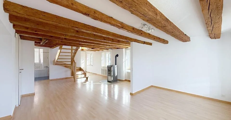 Bel appartement de 3 pièces en duplex disponible de suite ou à convenir
