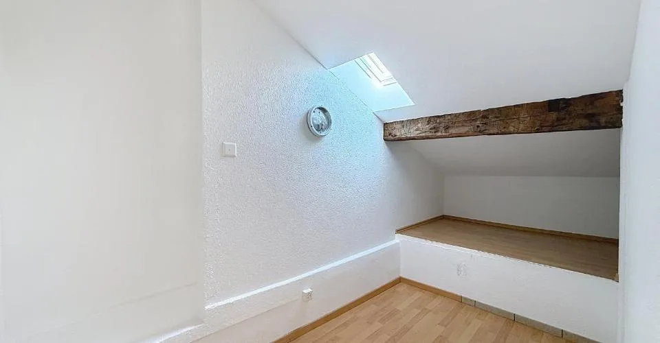 Bel appartement de 3 pièces en duplex disponible de suite ou à convenir