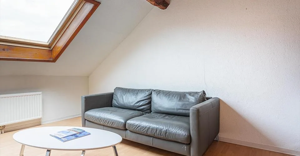 Superbe appartement d’une chambre en étage élevé proche de la gare de Lausanne – Rue du Simplon 10 !