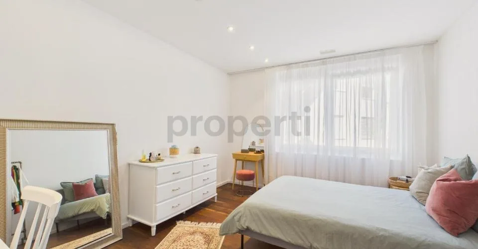 Luxuriöse 5.5-Zimmer Wohnung in Bellikon mit eigenem Liftzugang