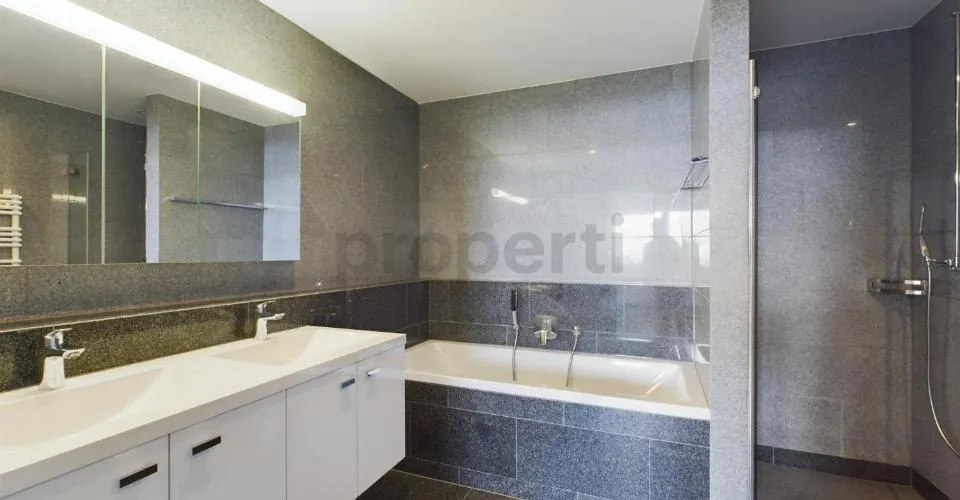 Appartement familial moderne avec vue imprenable et norme Minergie