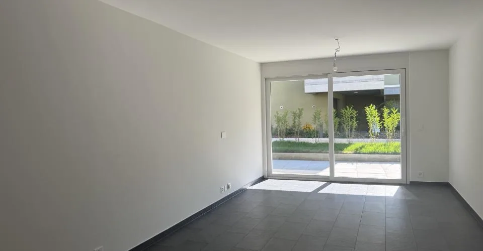 Appartement de 3.5 pièces au rez-de-chaussée avec jardin - lot 184 ALEGRIA à Uvrier