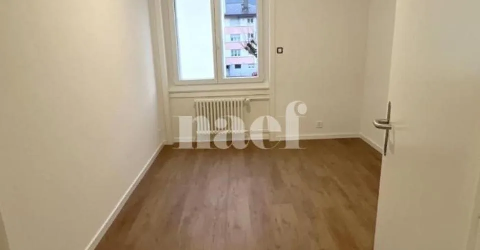 Sublime appartement moderne de 3 pièces avec blacon