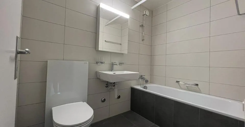 Appartement de 4 pièces avec une belle vue dégagée à la Chaux-de-Fonds.
