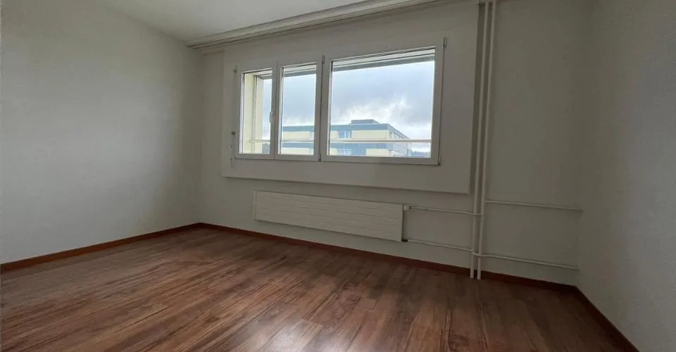 Appartement de 4 pièces avec une belle vue dégagée à la Chaux-de-Fonds.