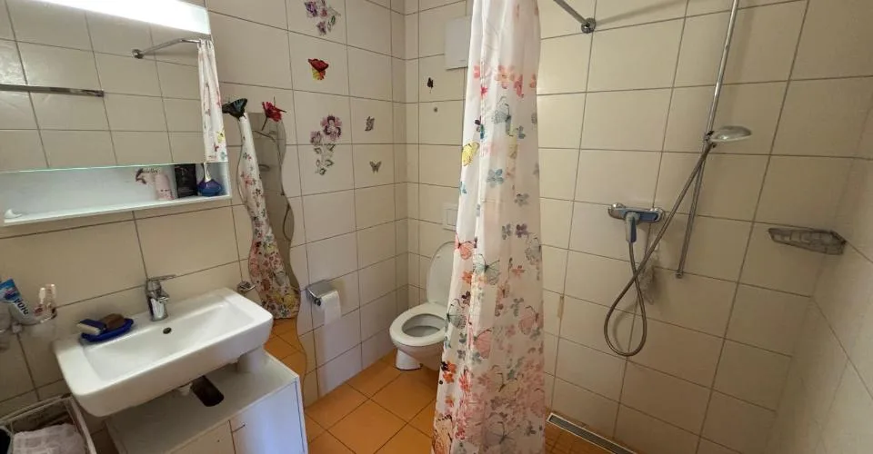 SUBVENTIONNE / Appartement de 2 pièces au rez – photo 5 of 5