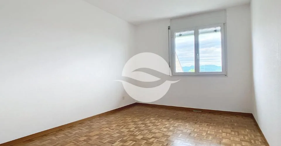 Beau 4.5 pièces avec balcon vue dégagée