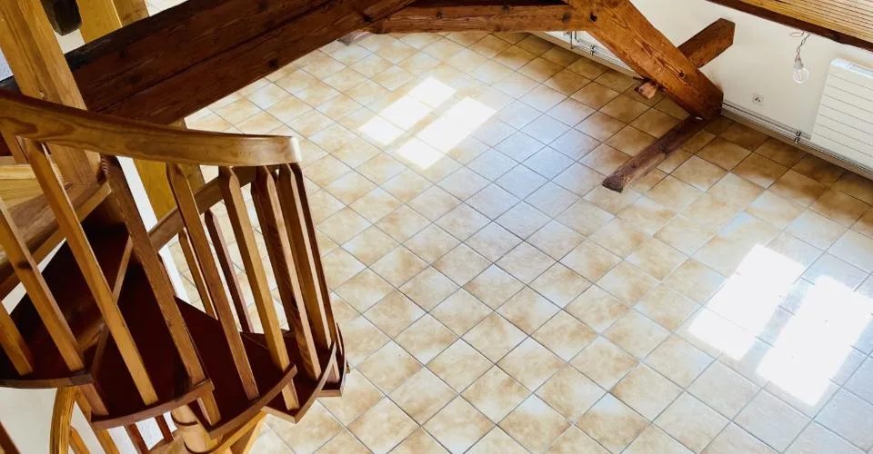 Confortable 4.5 pièces de 120 m2 dans l’ancienne maison de commune