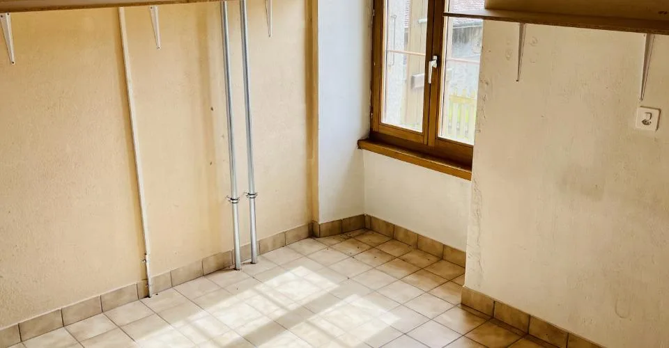 Confortable 4.5 pièces de 120 m2 dans l’ancienne maison de commune