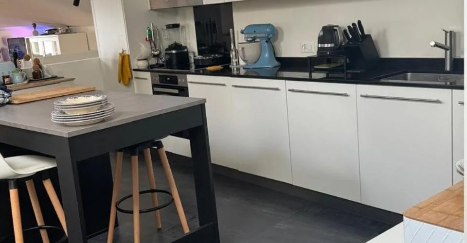 Confort et sérénité à deux pas du lac ; Loft 2,5 pièces à St-Sulpice
