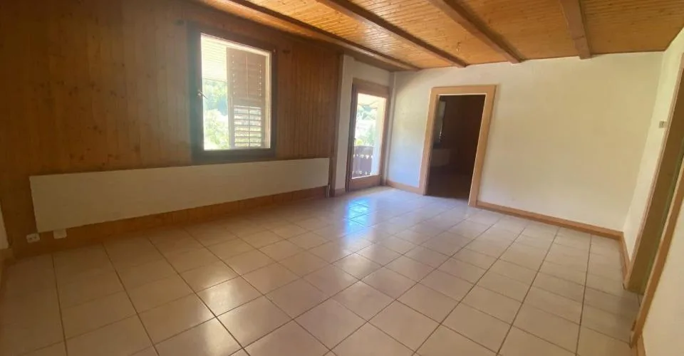 Appartement de 3.5 pièces au 1er étage à louer à St-Ursanne