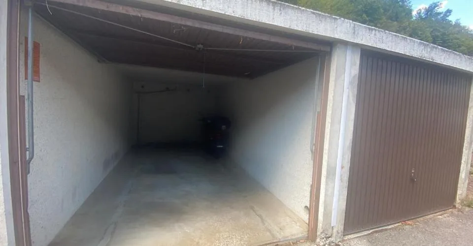 Appartement de 3.5 pièces au 1er étage à louer à St-Ursanne