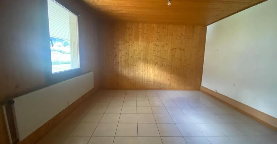 Appartement de 3.5 pièces au 1er étage à louer à St-Ursanne