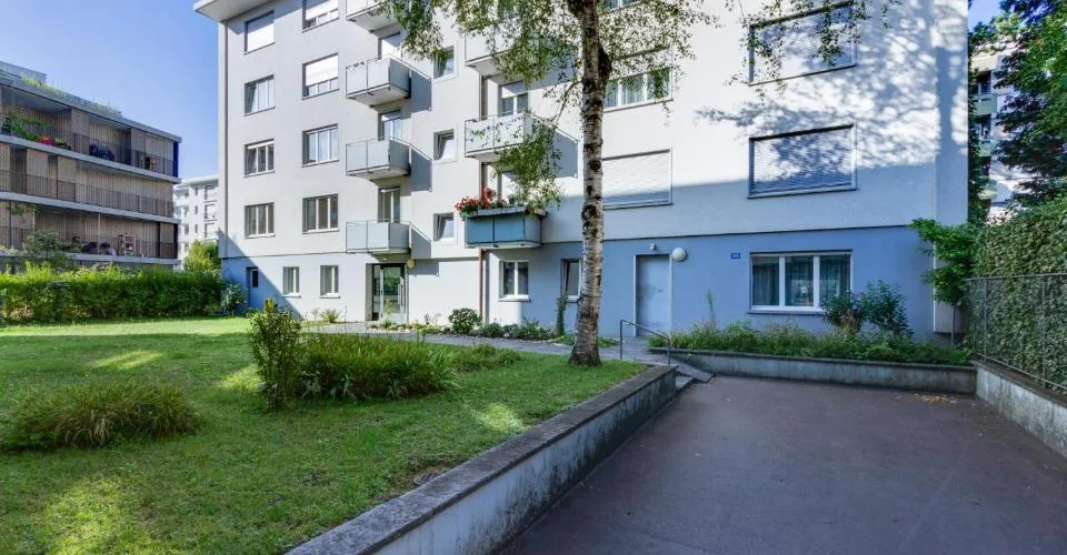 Abstellplatz in unmittelbarer Nähe des Unispitals Basel