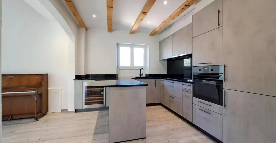 Duplex 4 pièces loyer charges comprises