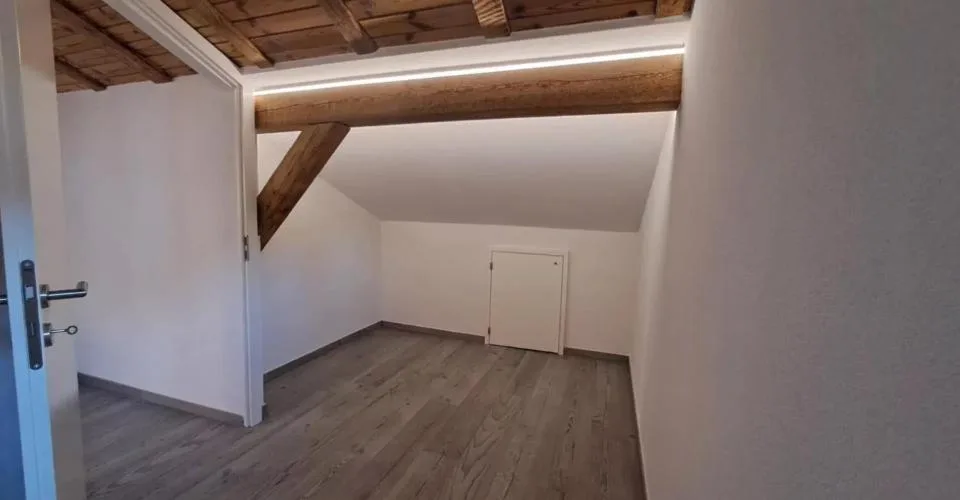 Duplex 4 pièces loyer charges comprises