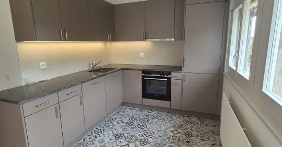 Appartement de 4 pièces au 3ème étage dans un cadre verdoyant à Cologny