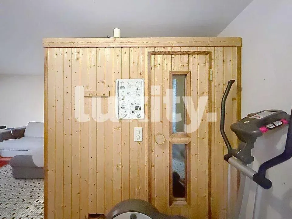 Charmant appartement avec balcon, proche du lac et de la gare.