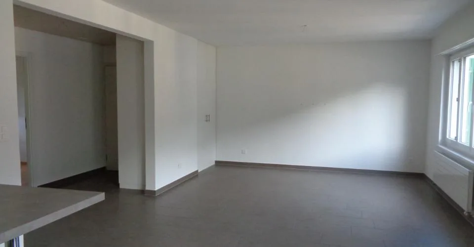 Appartement situé dans un petit immeuble de 4 logements.