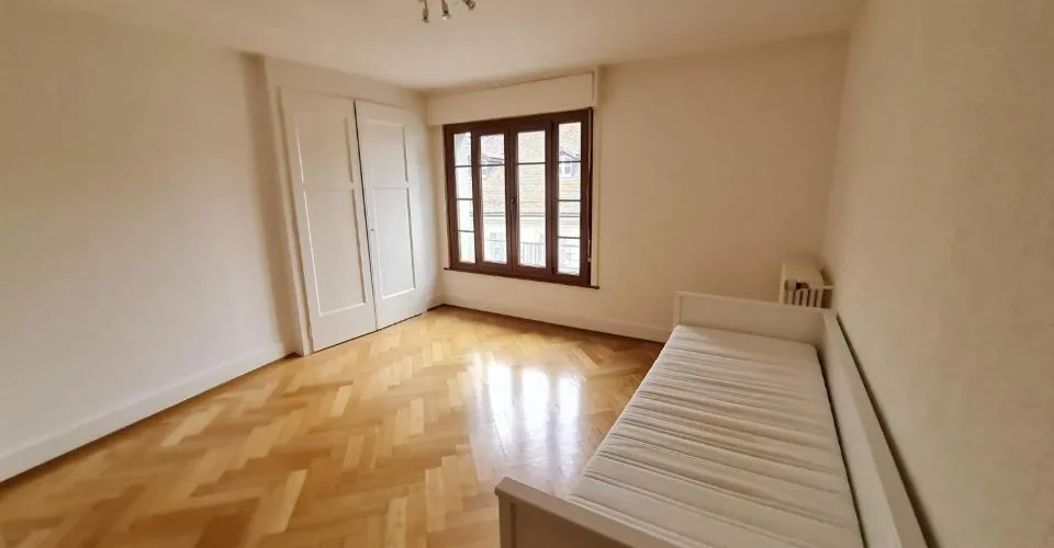 Joli studio au 3ème étage situé au coeur de la ville de Nyon